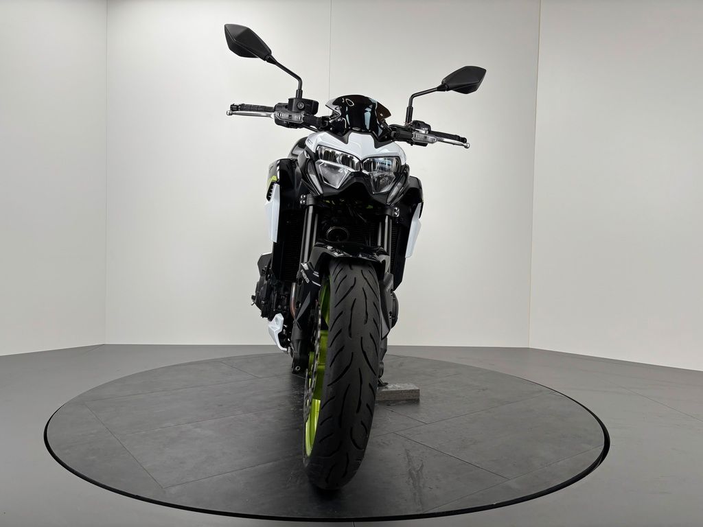 Fahrzeugabbildung Kawasaki Z900 *TOP-ZUSTAND *SERVICE NEU