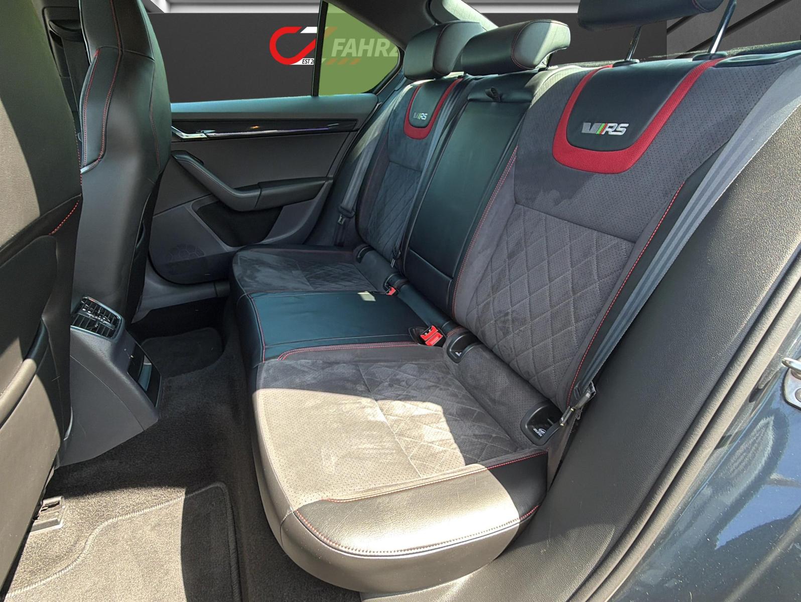 Skoda Octavia RS 245Canton*PANO*LED*Virtual Cockpit