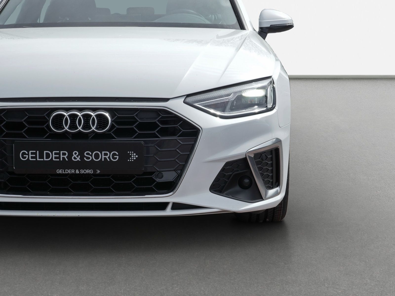 Audi A4 - Bild 12