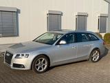 Audi A4 Avant PANO*AHK*SCHECKHEFT SERV./TÜV NEU - Audi A4 aus 2008: Kombi