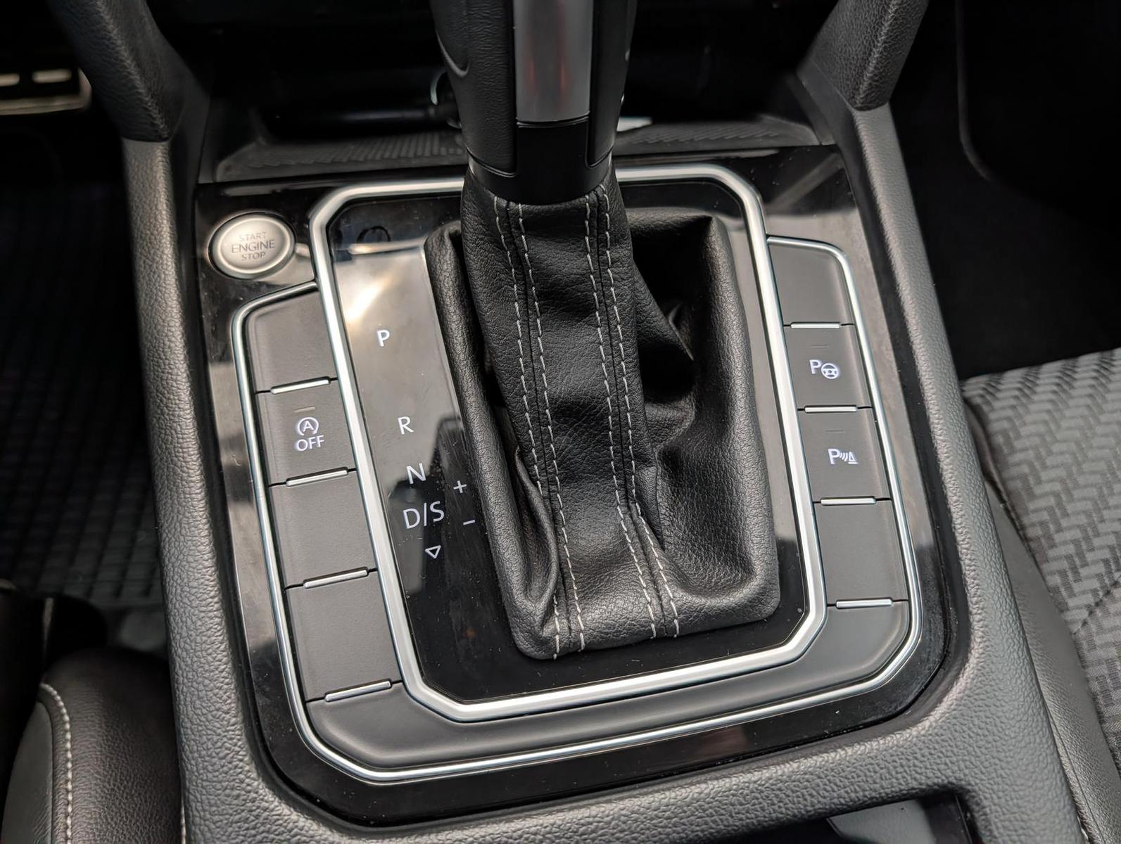 Volkswagen Passat 2.0 TDI DSG R-LINE AHZV IQ.Drive, миниатюра 13