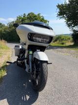 Harley-Davidson Road Glide CVO in Sand Dune - HARLEY-DAVIDSON CVO ROAD GLIDE