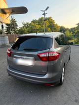Ford C-max, Top Zustand Scheckheftgepflegt... - Ford C-Max in Solingen