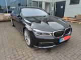 BMW 750i xDrive HUD,Laser,Standhzg,Executive,Massage - BMW: Executive