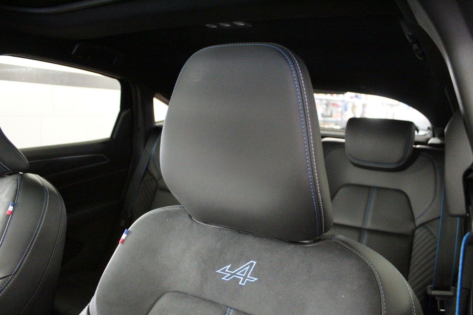 Fahrzeugabbildung Renault Arkana Mild Hybrid 160 EDC Esprit Alpine*15052*