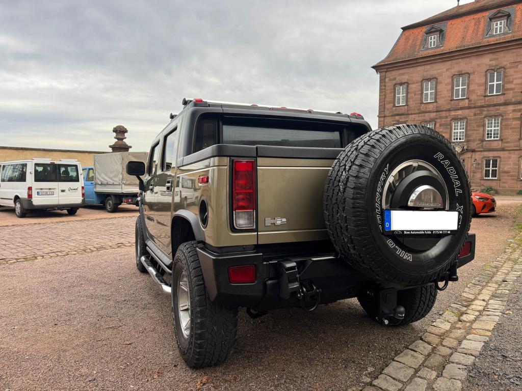 Hummer H2