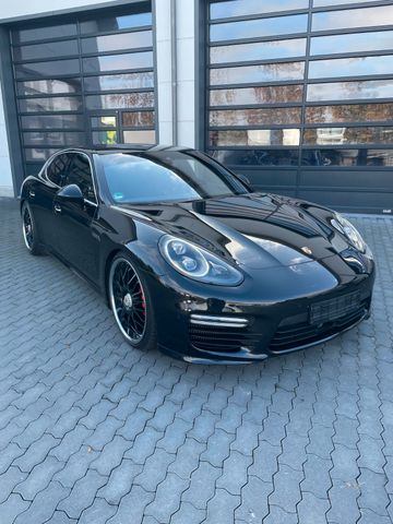 Porsche Panamera Turbo PASM-22Zoll-ACC-KESSY