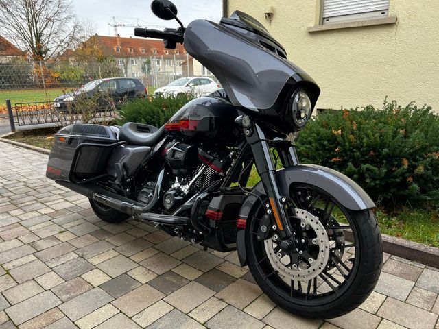 Harley-Davidson Street Glide CVO