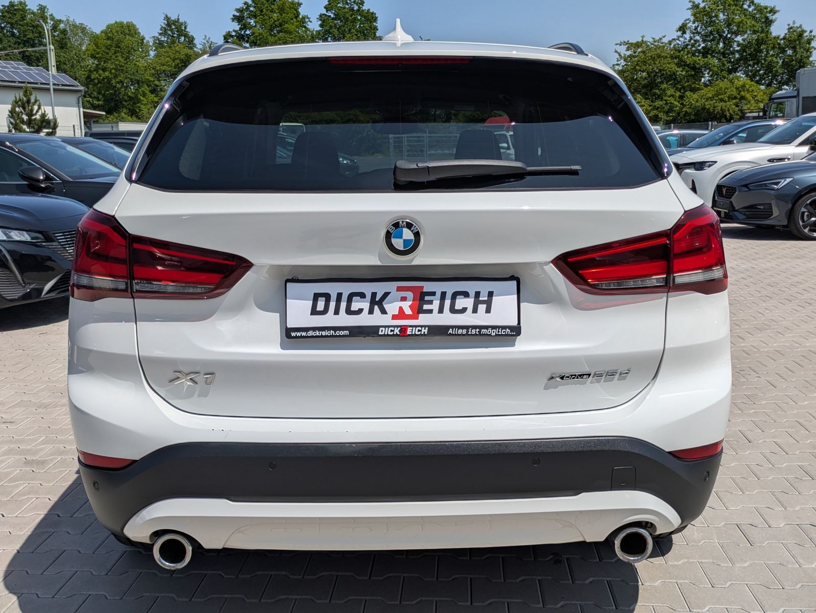 Fahrzeugabbildung BMW X1 xDrive 25 d Advantage 19"LED*ACC*PDC*NAVI*1H