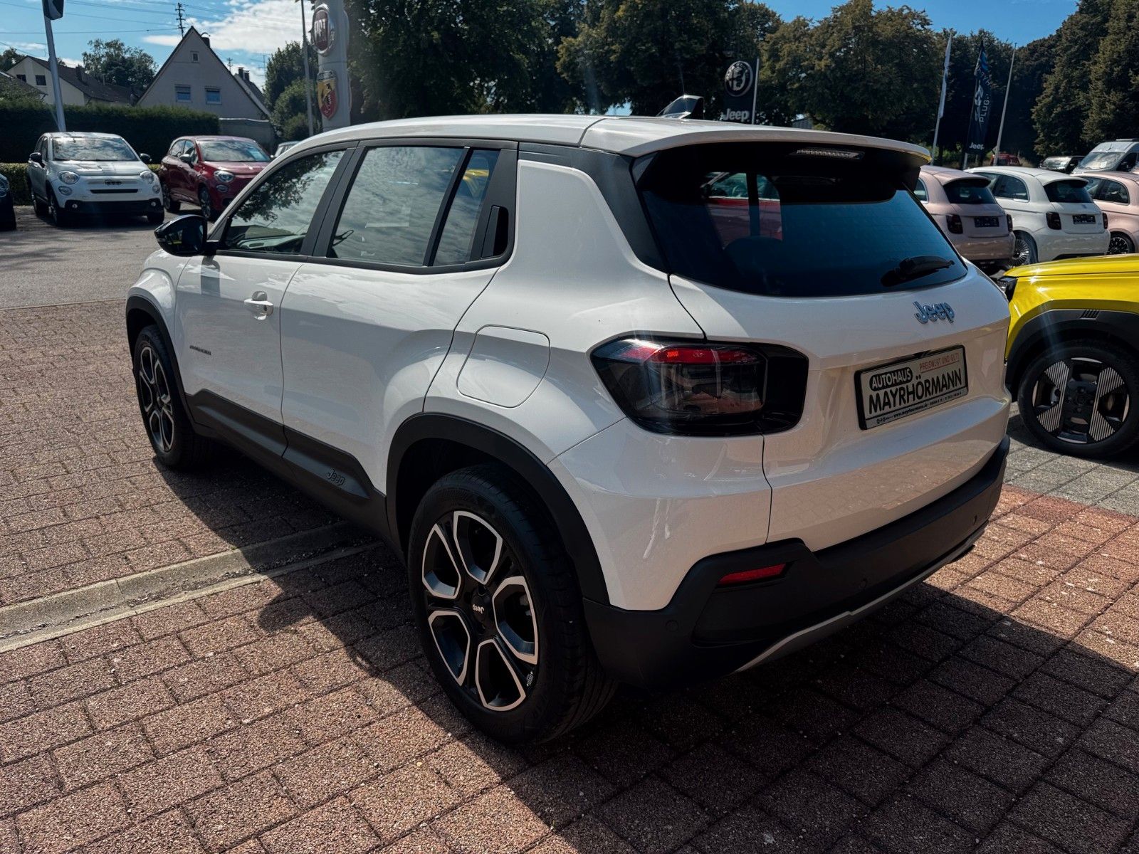 Fahrzeugabbildung Jeep Avenger 1.2 Altitude Navi Kamera El. Heckklappe