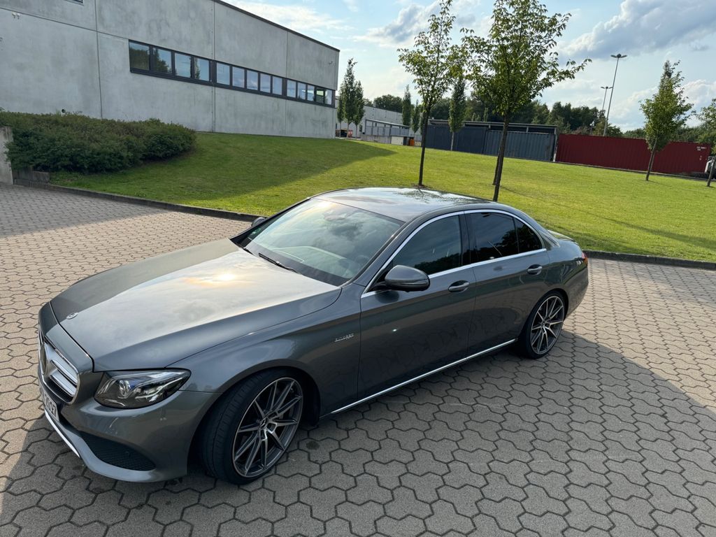 Image of Mercedes-Benz E 400