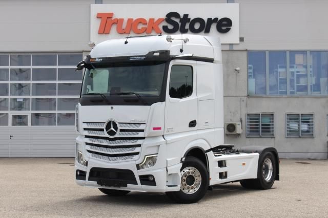 Mercedes Benz Actros 1853