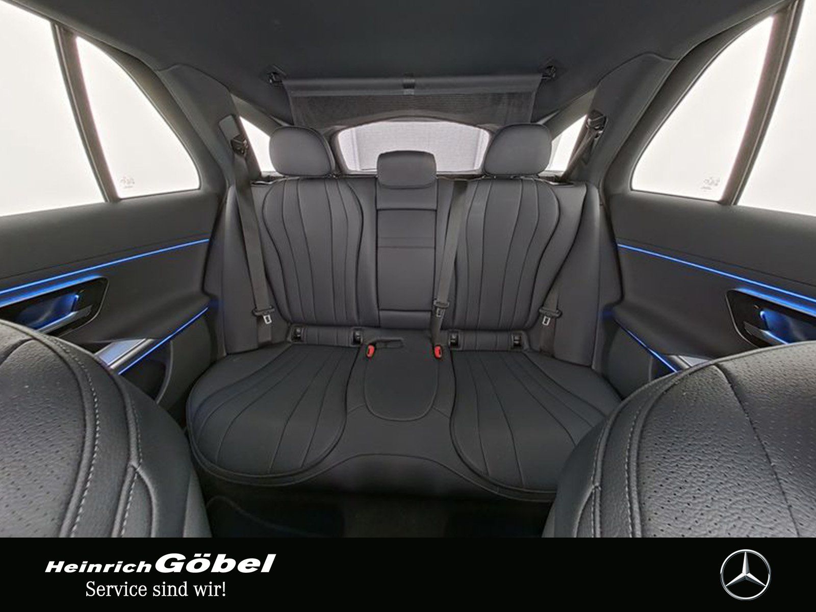 Fahrzeugabbildung Mercedes-Benz E 300 T e AVANTGARDE+AHK+DIGITAL+360°+MEMORY+SMI