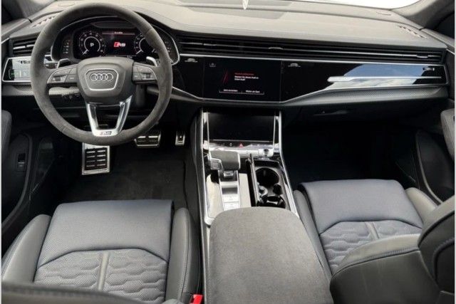 Fahrzeugabbildung Audi RS Q8 performance 4.0 TFSI quattro Carbon