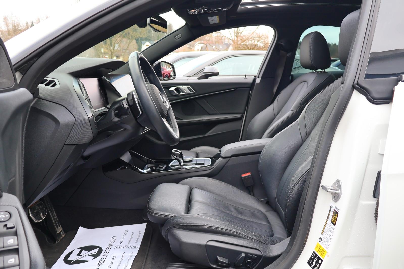 BMW M235i xDrive Gran Coupé/LED/RFK/HIFI/CARPLAY