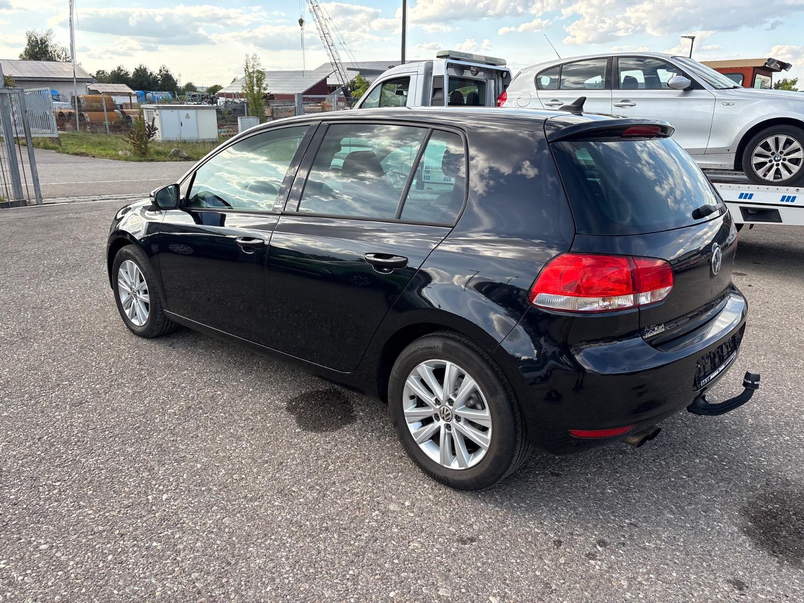 Volkswagen Golf 2011 — photo 12