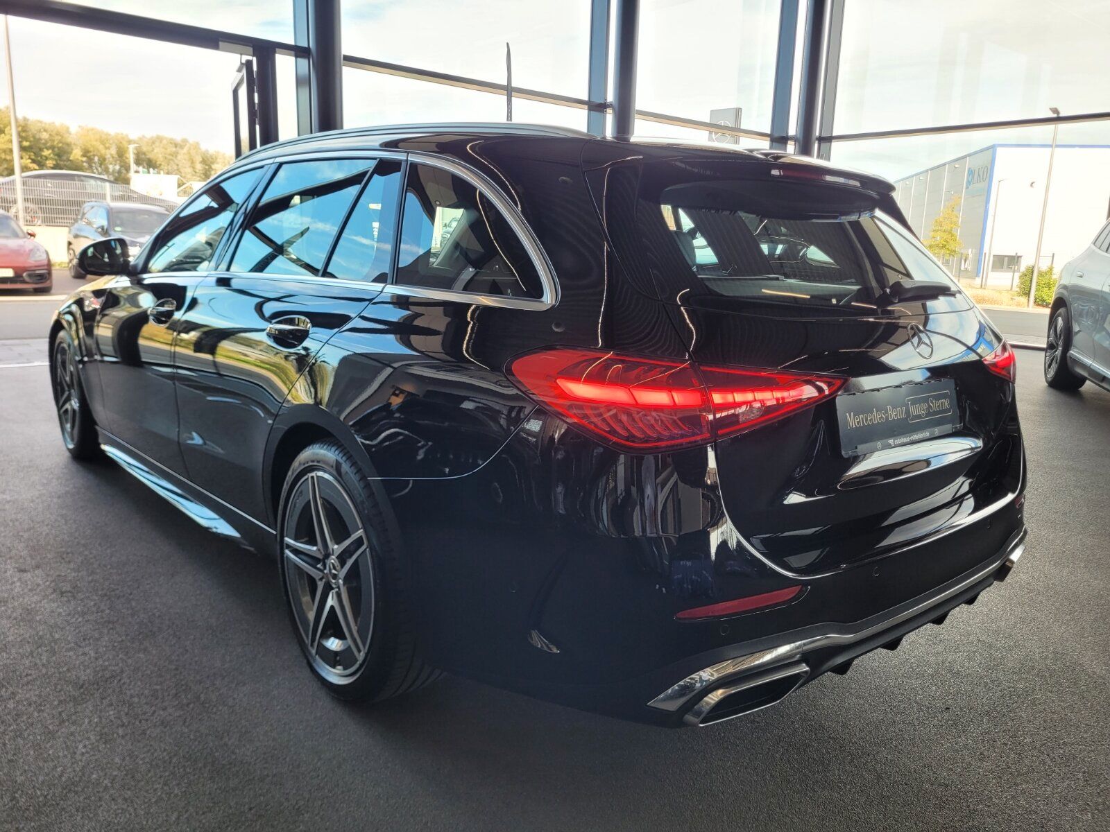 Mercedes-Benz C 300 d T AMG ADVANCED WINTERP. MEMORY RFKNavi foto 3