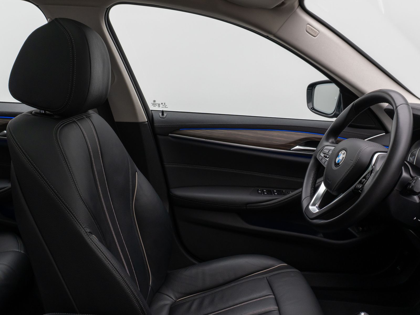 Fahrzeugabbildung BMW 530d Luxury Line Panorama Kamera DAB HiFi Alarm
