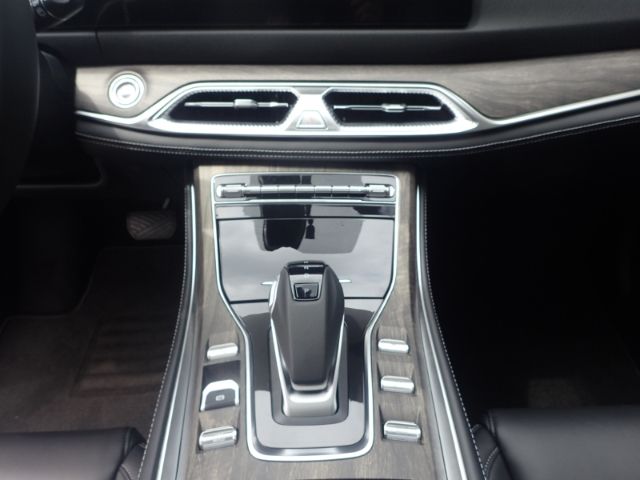 Fahrzeugabbildung DFSK Fengon 600 Premium El. Panodach digitales Cockpi