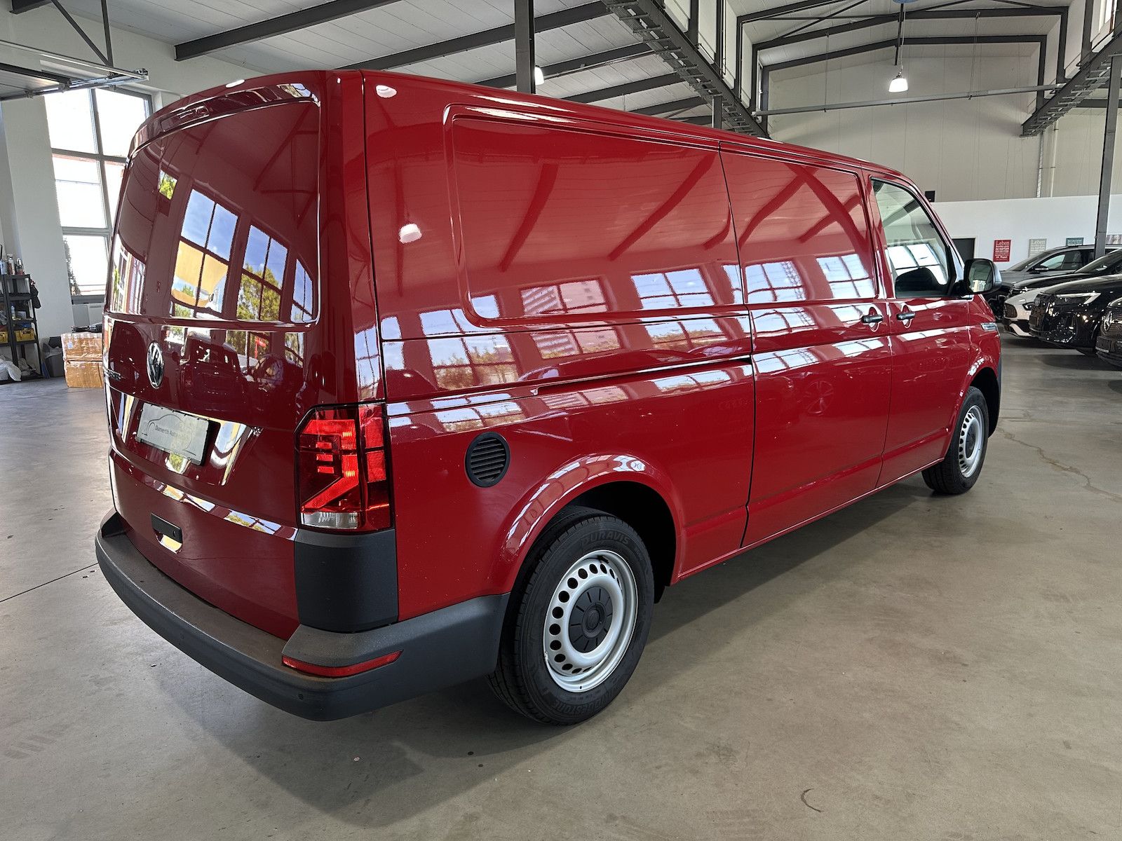 Fahrzeugabbildung Volkswagen T6.1 Transporter 2.0 TDI Kasten lang/Klima//Würt
