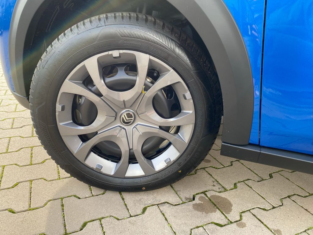 Fahrzeugabbildung Citroën C3 Turbo 100 MAX *Winter-Pak*CAM*Allwetter*Navi*