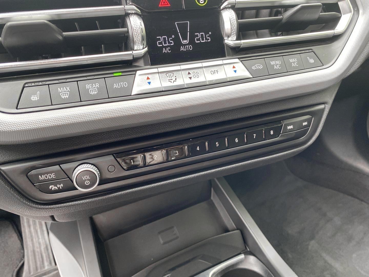 BMW 116 i HUD Navi Digitales Cockpit LED Apple CarPl, миниатюра 12