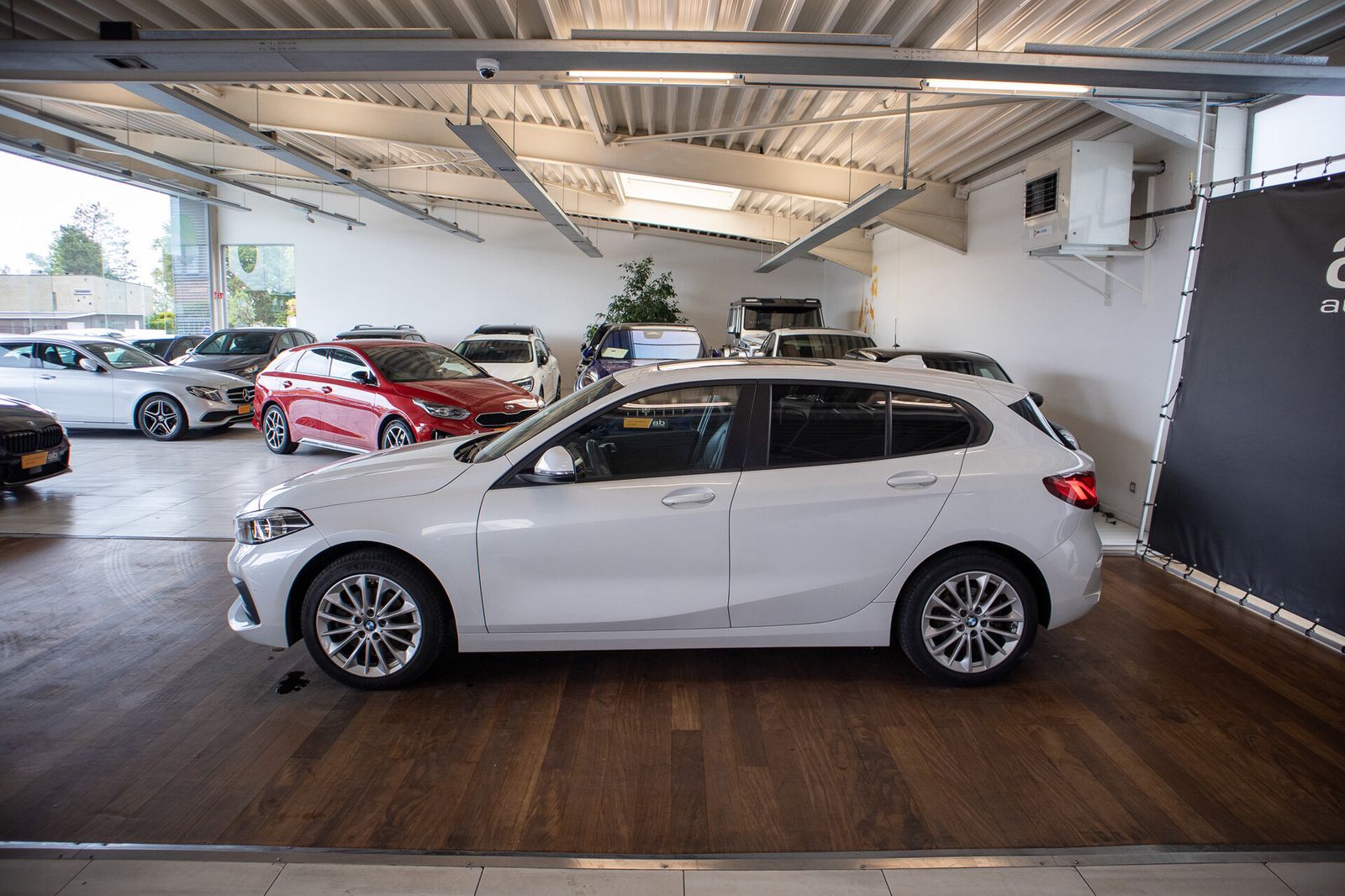 BMW 116 SPORTLINE, PANO, CARPLAY, ZETELVERWARMING, D imagem 2