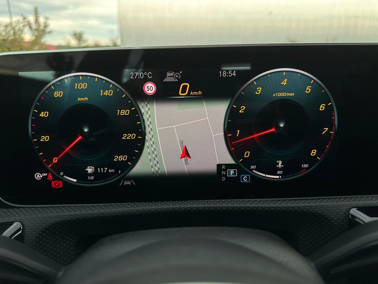 Mercedes-Benz A 250 AMG-Line GARANTIE/APPLE-CAR-PLAY/SPUR/LED
