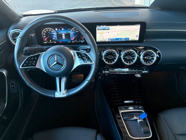 Mercedes-Benz CLA 180 Coupé Progressive Pano Kamera Soundsys foto 2
