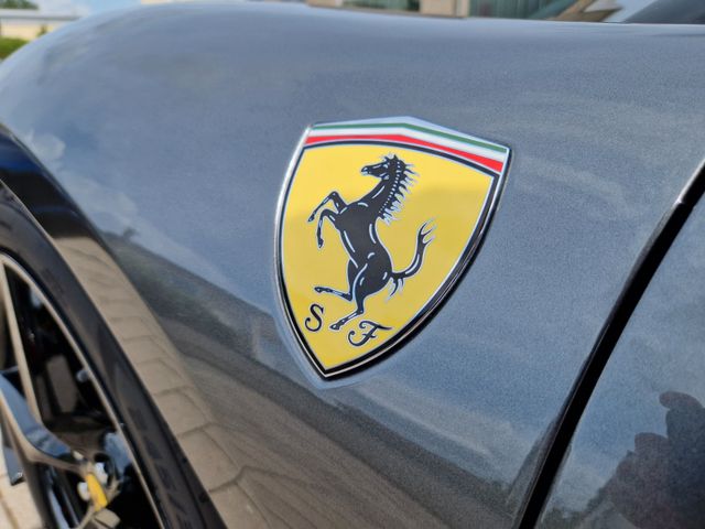 Fahrzeugabbildung Ferrari F8 Tributo *1. Hand*Karbon*Racing-Sitze*Lift*