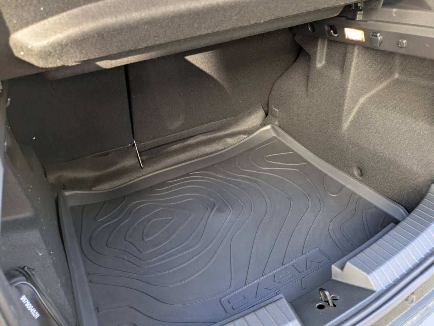 Fahrzeugabbildung Dacia Neuer Dacia Duster Extreme mild hybrid 140