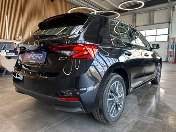 Skoda Fabia Tour *1. Hand*Klima*MirrorLink*LED*PDC*