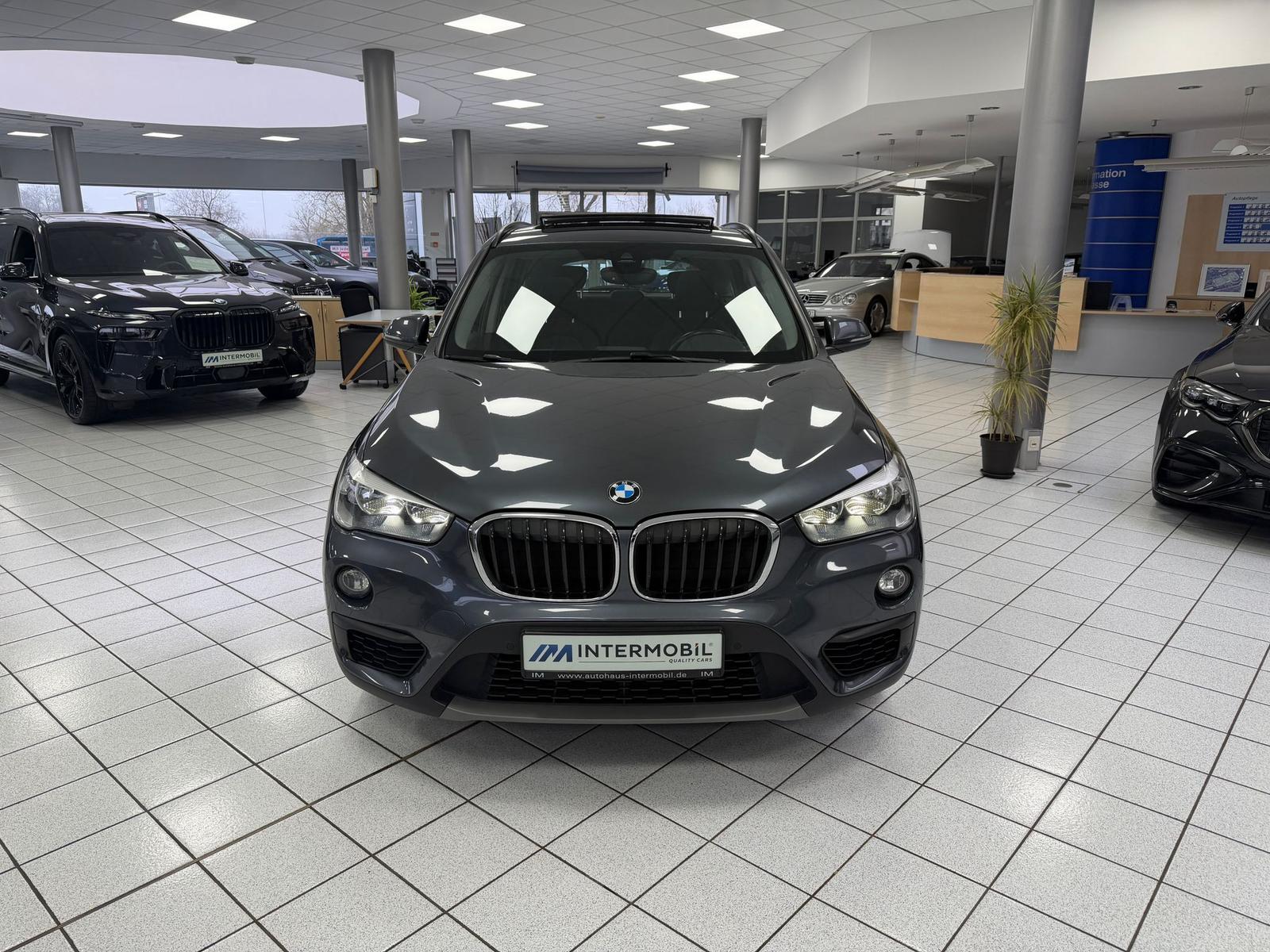 BMW X1 xDrive 18 d Advantage*Panorama*Navi*PDC*