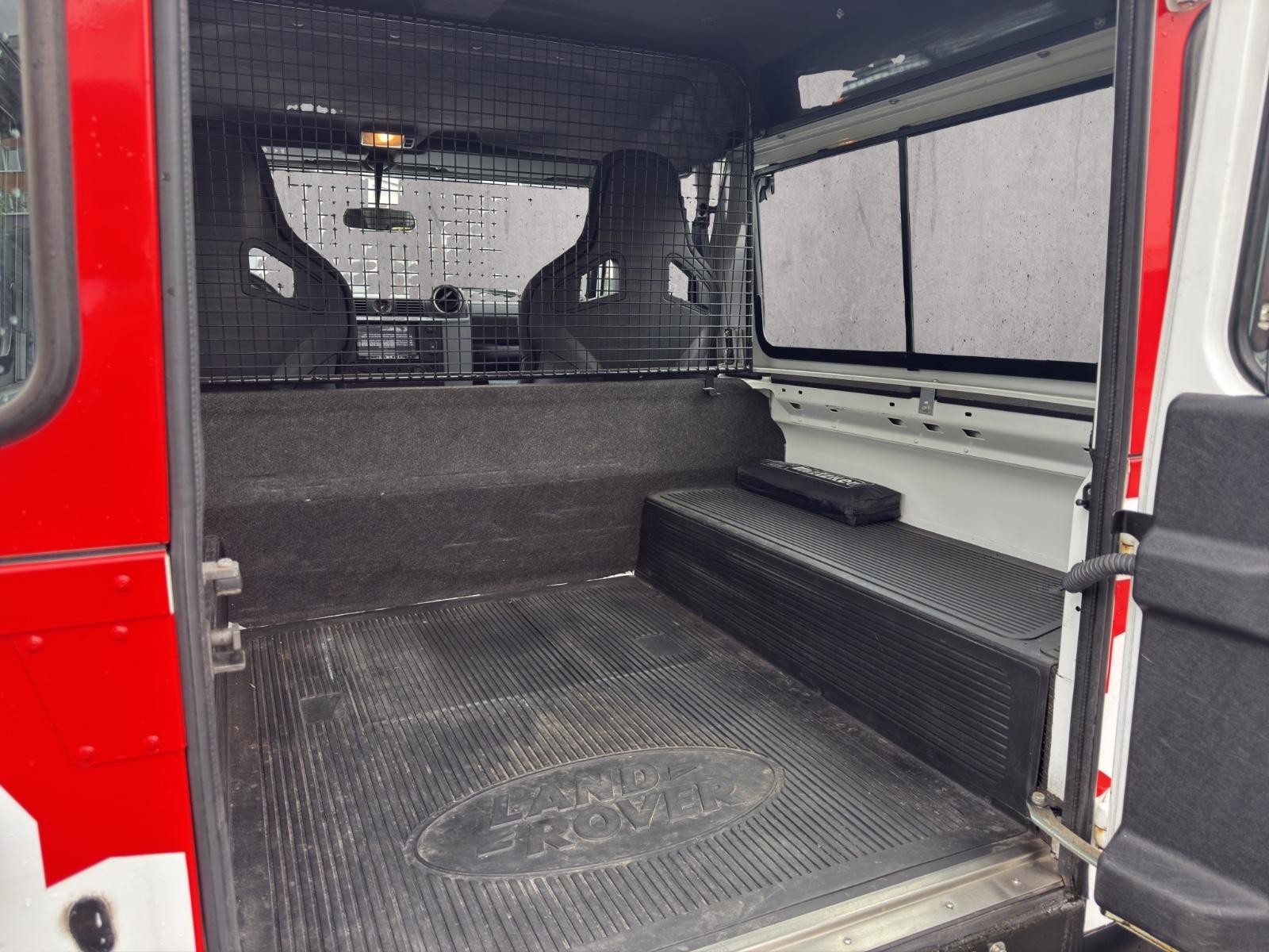 LAND ROVER DEFENDER 90 E BOWLER EDITION CHAUFFAGE STATIONNAIRE 150 CH 4X4 BVM - PACK SPORT - VOLANT EN CUIR