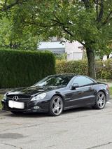 Mercedes-Benz SL 500  AMG PANO KEYLESSGO TÜV NEU - gebrauchte Mercedes-Benz SL 500 aus dem Jahr 2009