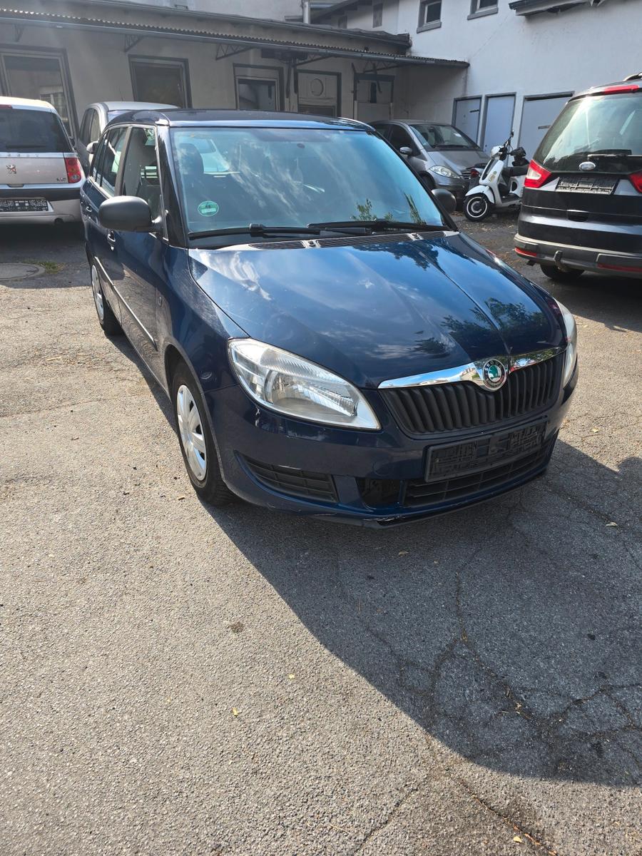 Skoda Fabia, 2011