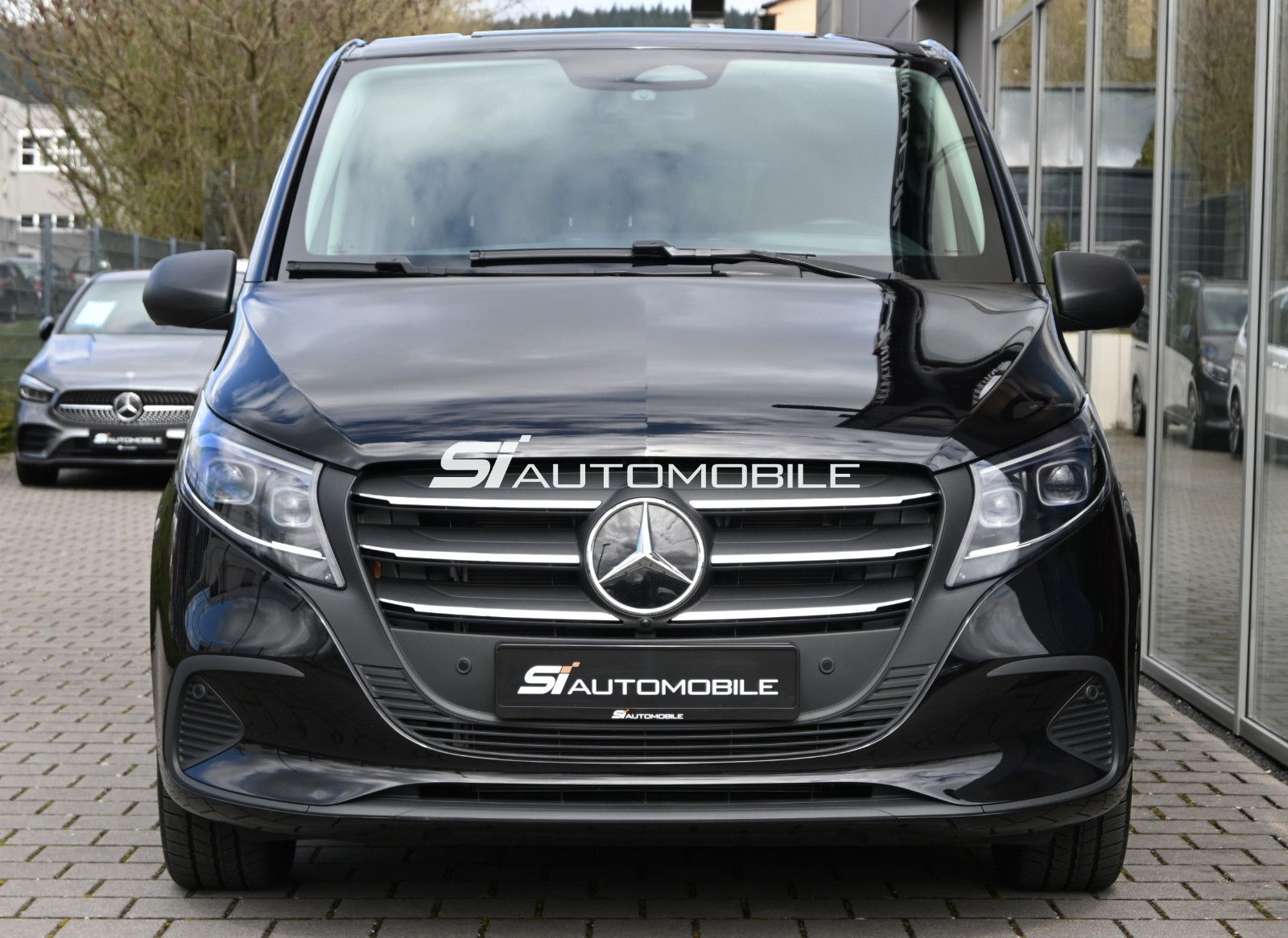 Fahrzeugabbildung Mercedes-Benz Vito 119 CDI 4x4 PRO Extralang Tourer °ACC°STHZ°