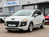 Peugeot 3008 Platinum*Allwetter*Navi*Leder*Ahk*Glasdach* - gebrauchte Peugeot 3008 aus dem Jahr 2011