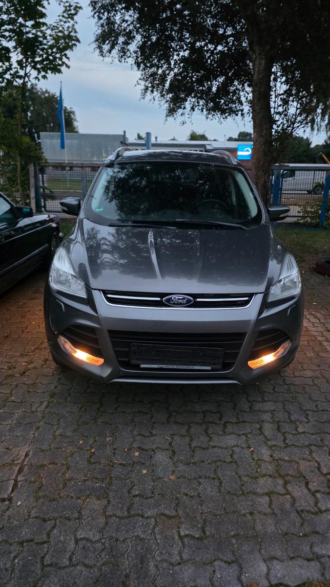 Ford Kuga 2,0 TDCi 4x4 103kW Titanium