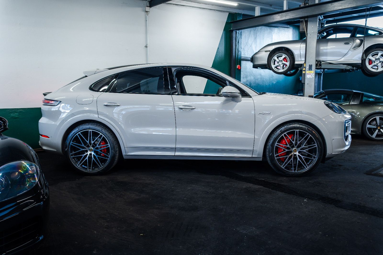 Porsche Cayenne Coupe Turbo E-Hyb Burmester Carbon foto 4