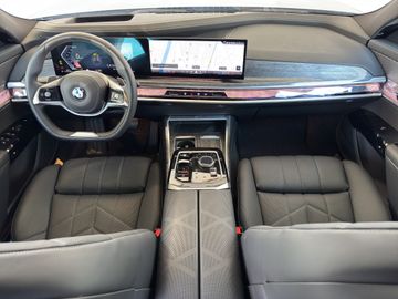 BMW 740 - 7