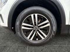 Fahrzeugabbildung Mercedes-Benz GLB 200d - App*Kamera*Tempomat*17"LM"!!!