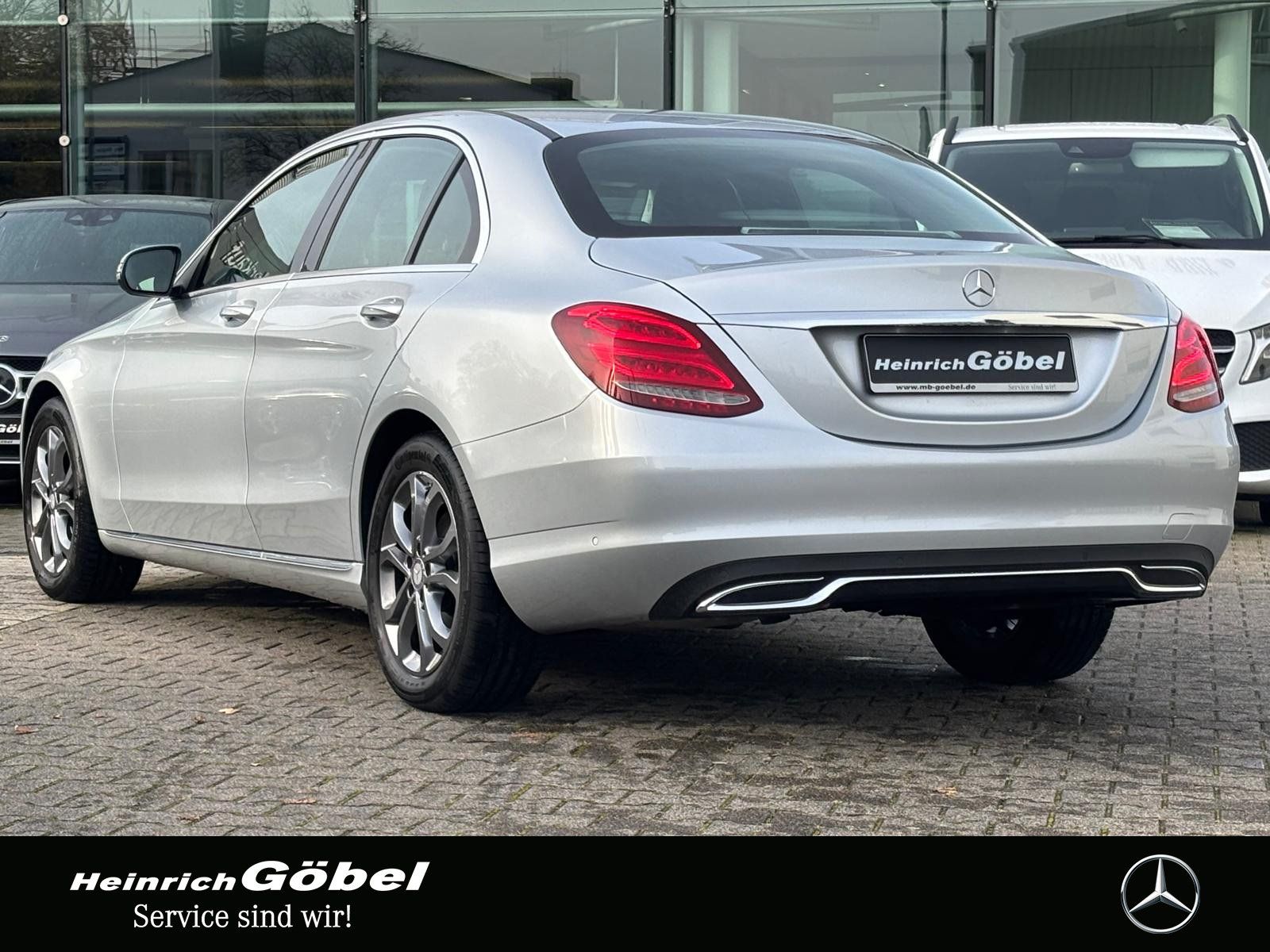 Fahrzeugabbildung Mercedes-Benz C 180 AVANTGARDE*LED*SD-KARTEN-NAVI*AMBIENTEBEL*