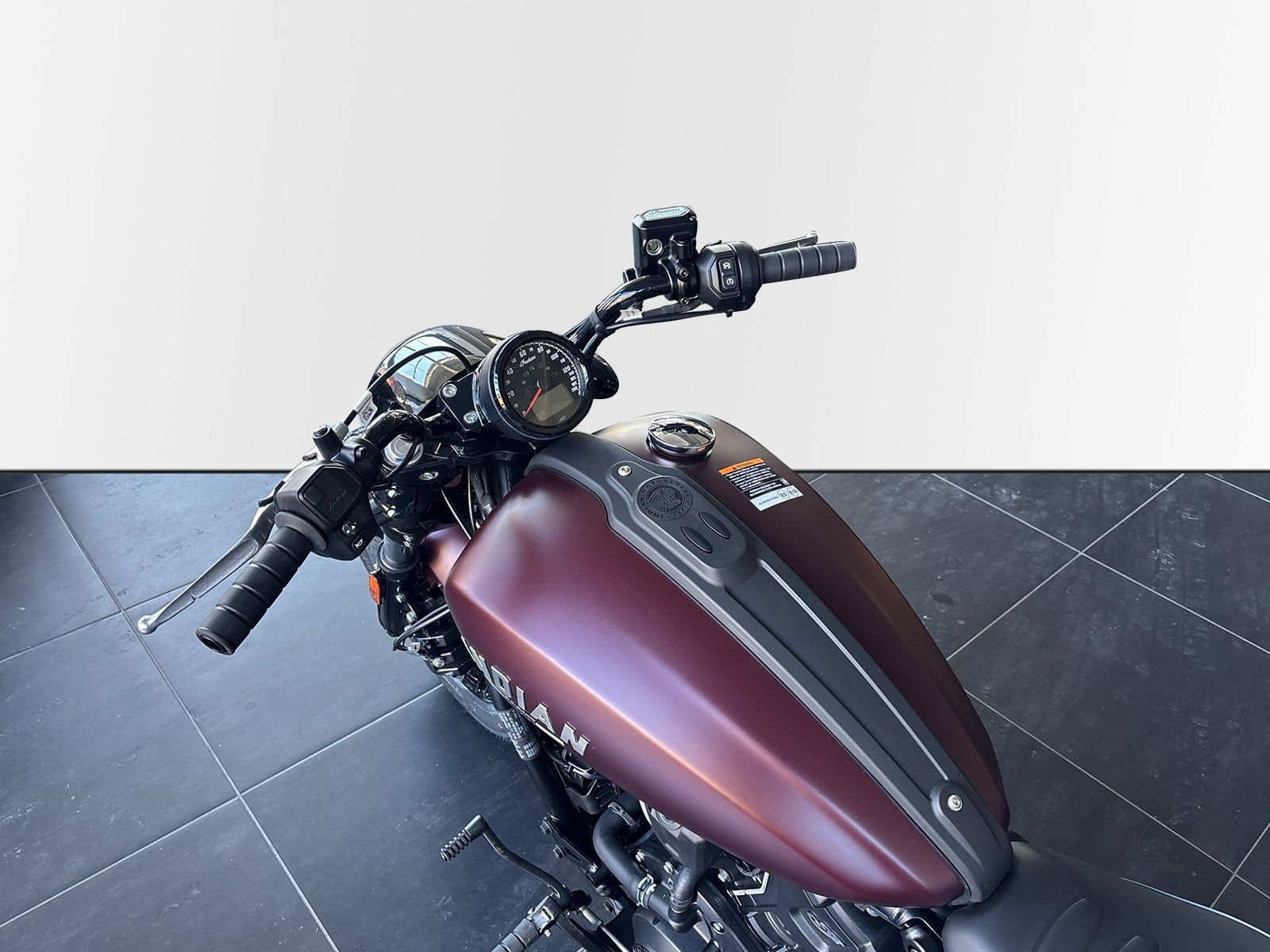 Vehicle photo 6