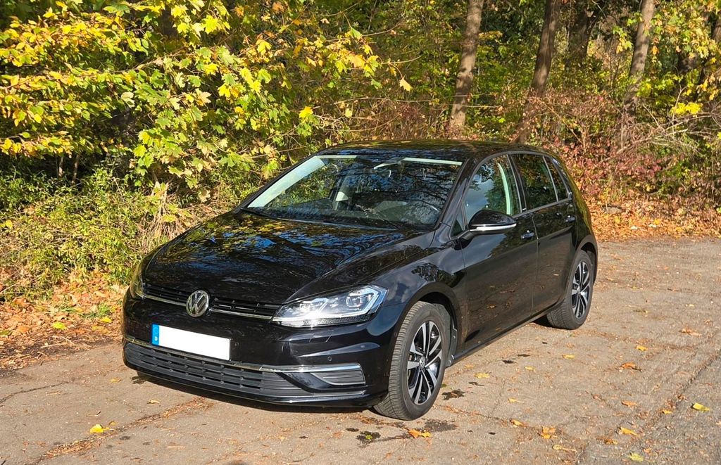 Image of Volkswagen Golf