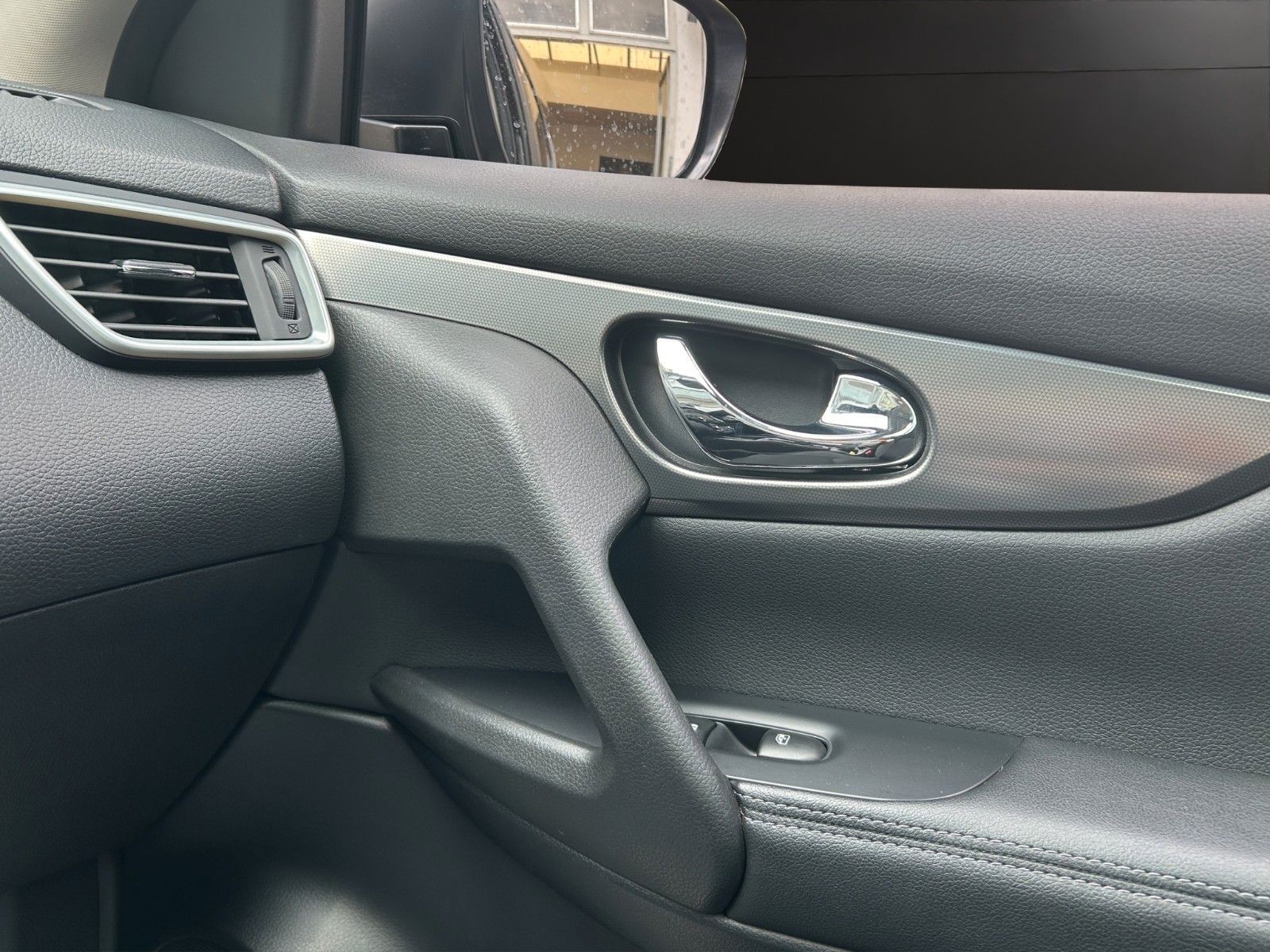 Fahrzeugabbildung Nissan Qashqai Tekna+ Klima/Kamara 360°/Panorama