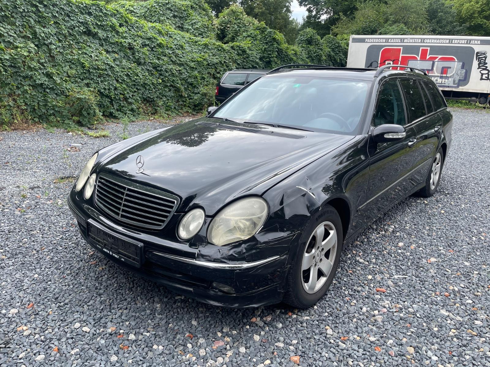Mercedes-Benz E280 2005 — photo 11