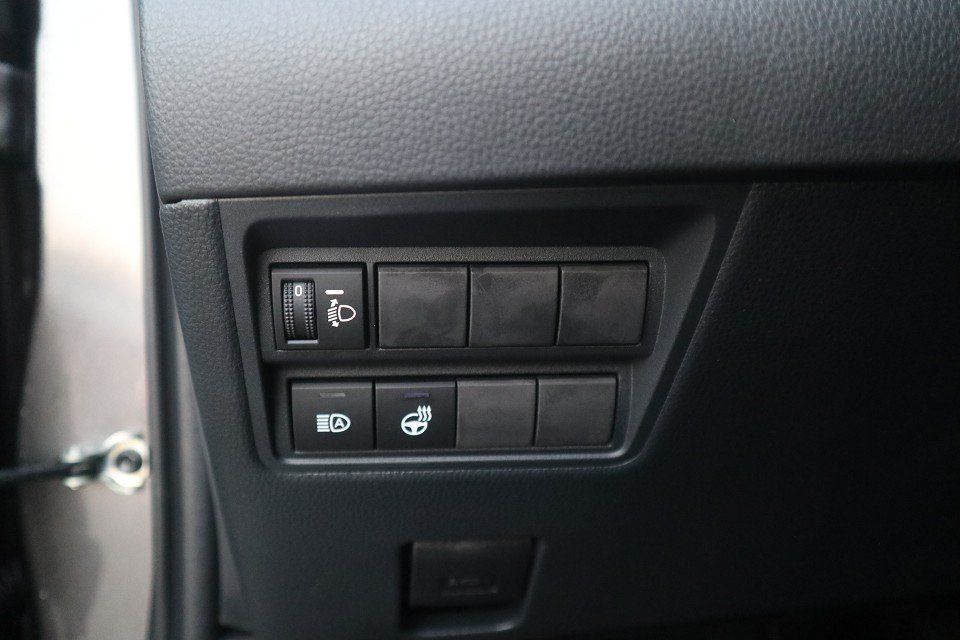 Fahrzeugabbildung Mazda 2 Hybrid Exclusive-Line 1.5L VVT-i 116 PS CVT AC