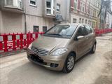 Mercedes-Benz A 170 ELEGANCE Tüv Neu Sitzheizung Klima Alufelg - Mercedes-Benz A 170 in Duisburg