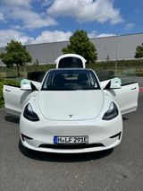 Tesla Model Y SR | 02/2024 | 19.800km | BYD-Akku - Tesla Model Y aus 2024